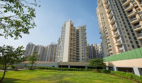 Featured Image of Mahindra Antheia, Pune